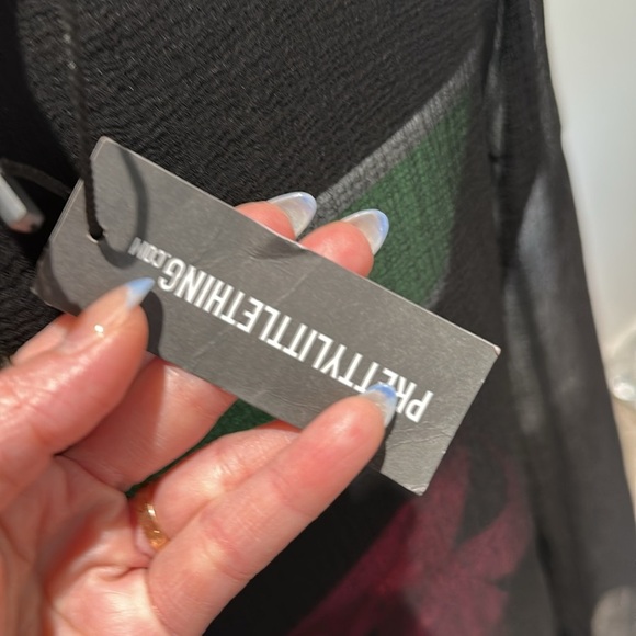 Nwt Pretty little thing Sheer Black Cover-Up - Picture 4 of 4